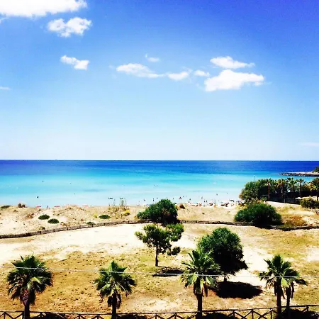 Acquamarina Beach & Bed *